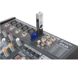 Location console de mixage amplifiée USB/SD/MP3 2x300watts SKYTEC
