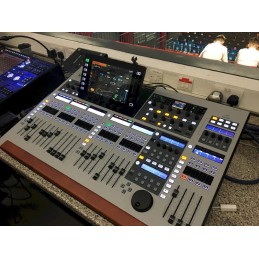 console numérique behringer wing location