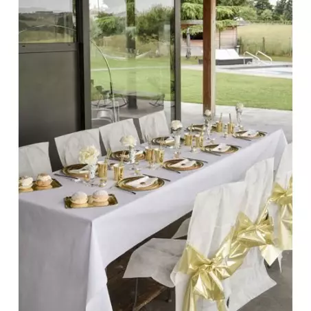 Location table rectangulaire 185x75 pour vos réceptions mariage Vendée