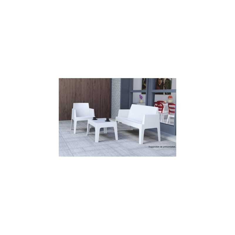 location salon design en plastique en vendée,