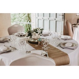 Location table ronde diamètre 180 cm en vendée, les sables d'olonne, la Roche sur Yon, Challans et Talmont saint hilaire